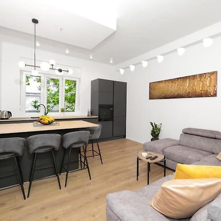 Tata Apartment Split Exteriér fotografie