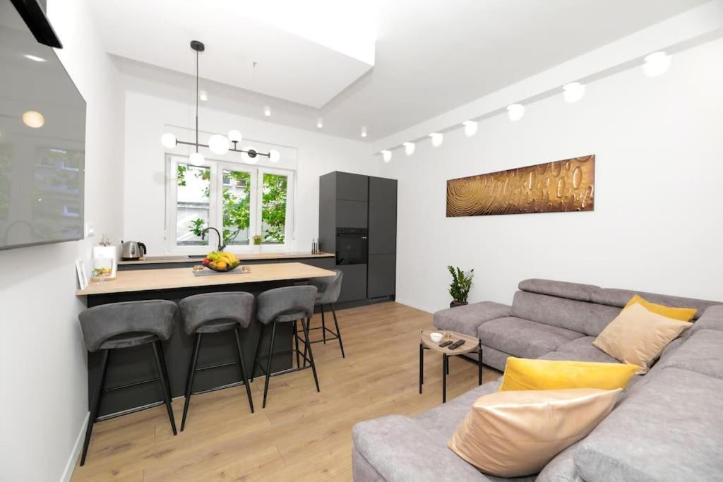 Tata Apartment Split Exteriér fotografie